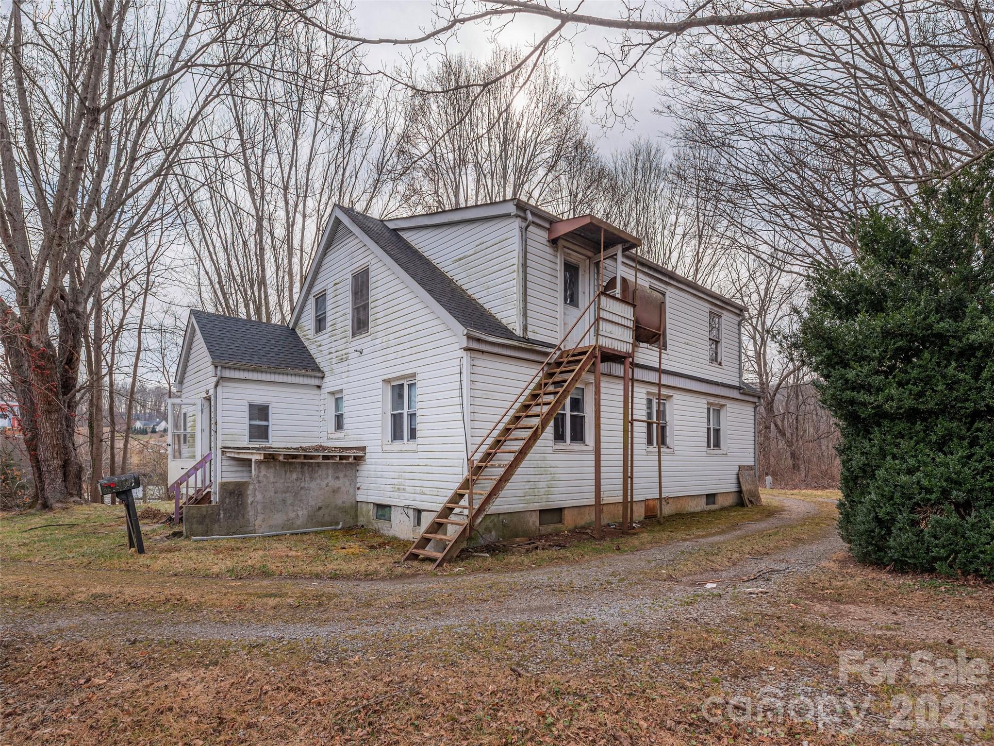 92 Mauney Cove Road Waynesville NC 28786