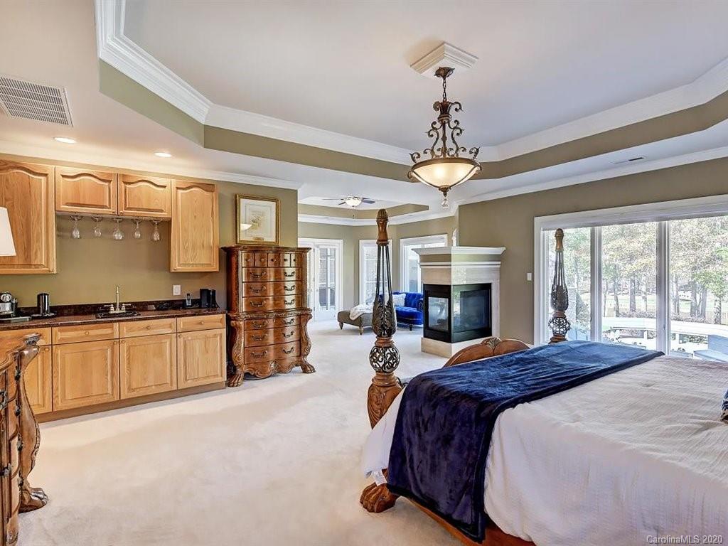 2023 Sandy Pond Lane Waxhaw NC 28173