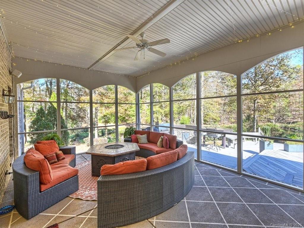2023 Sandy Pond Lane Waxhaw NC 28173
