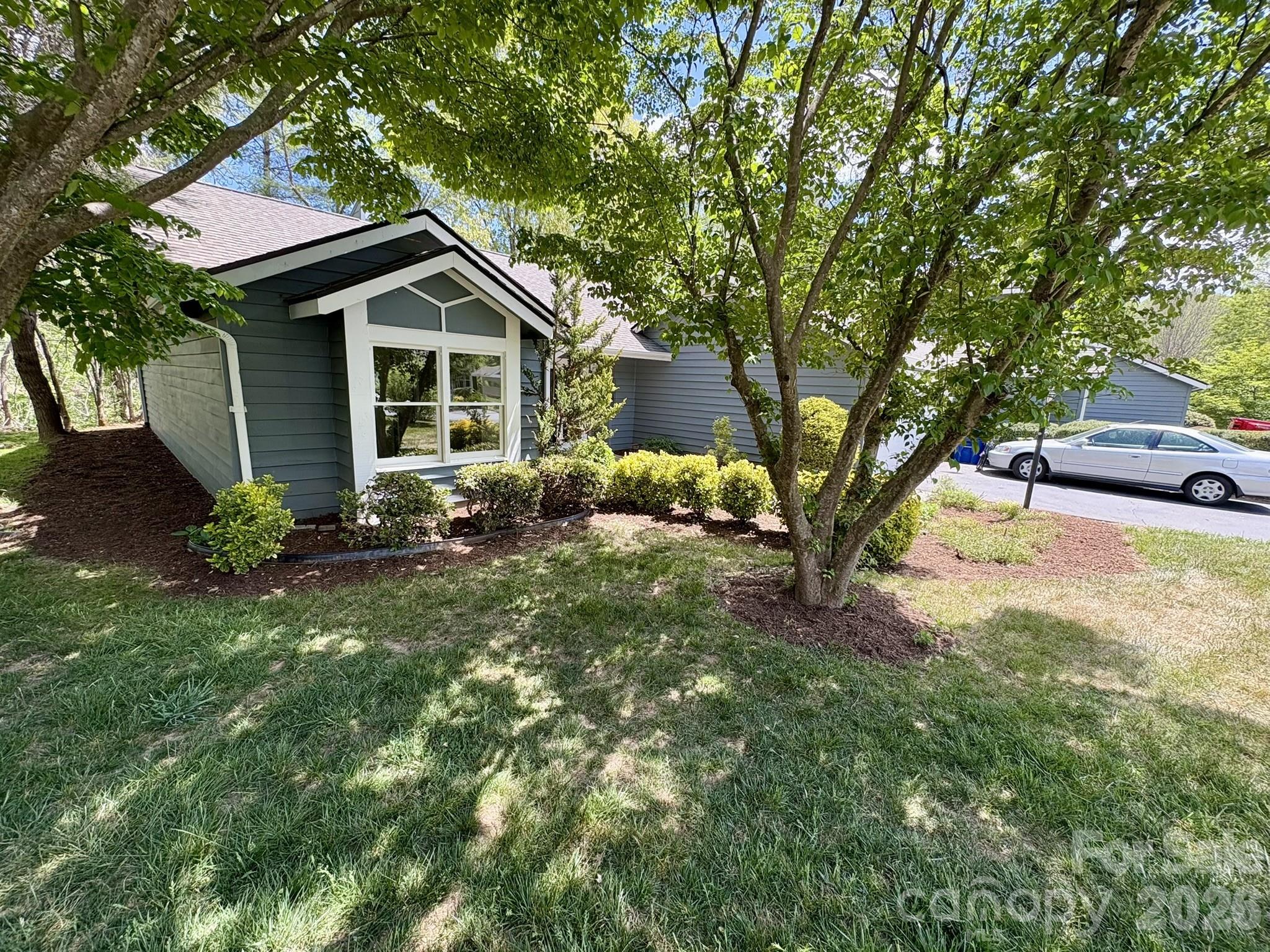 10 Laurel Place Drive Asheville NC 28803
