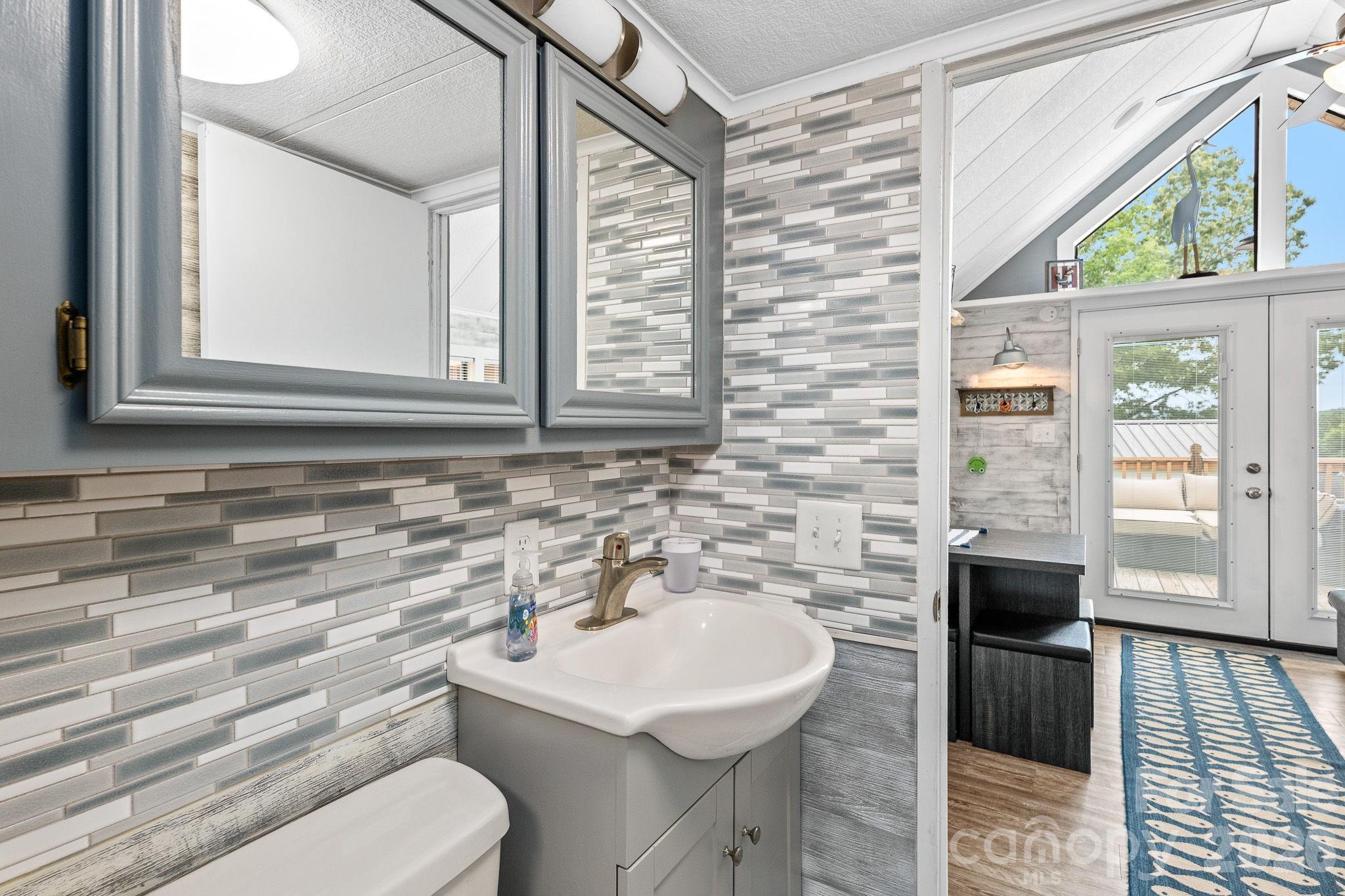 123 Grand View Drive New London NC 28127