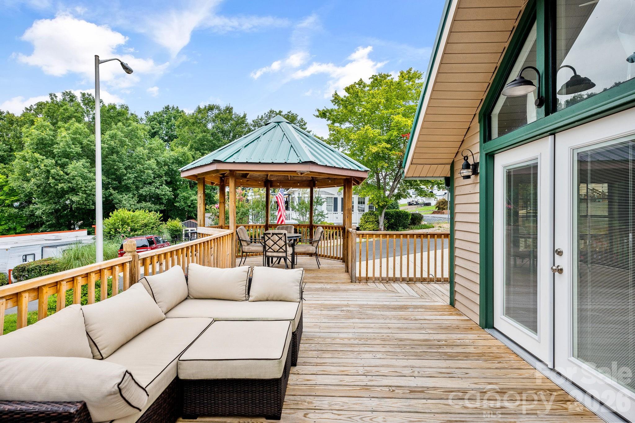 123 Grand View Drive New London NC 28127