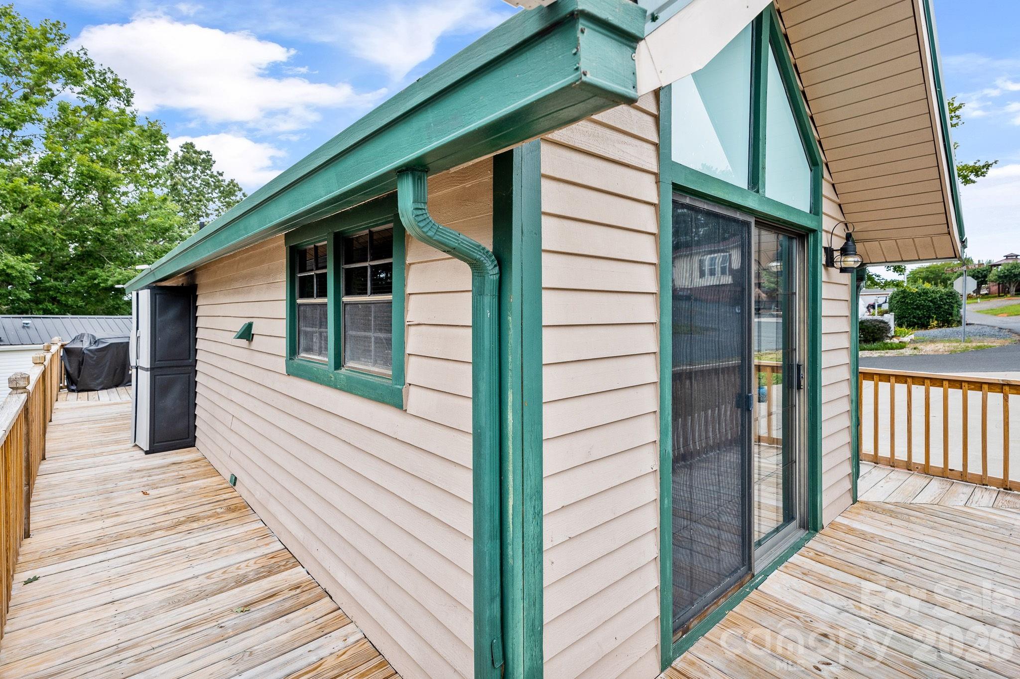 123 Grand View Drive New London NC 28127