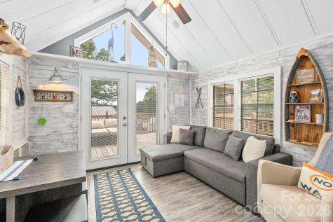 123 Grand View Drive New London NC 28127