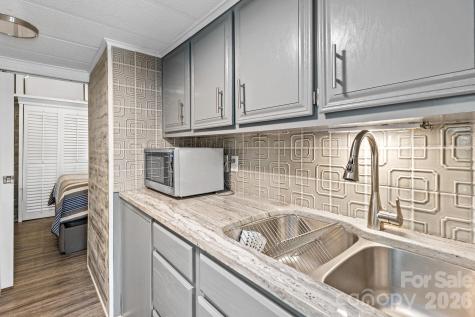123 Grand View Drive New London NC 28127