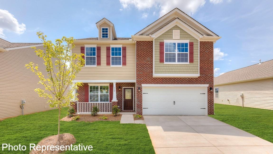 910 Newport Court Asheville NC 28806