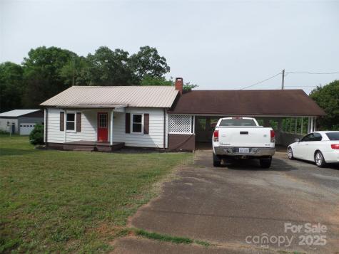 5004 King Wilkinson Road Denver NC 28037