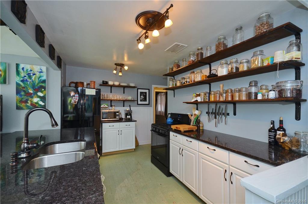 13 Normandy Road Asheville NC 28803