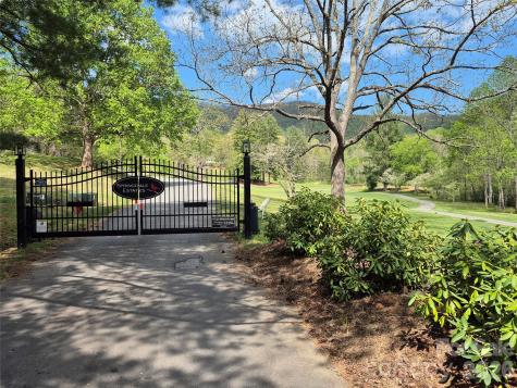 623 Country Club Drive Canton NC 28716