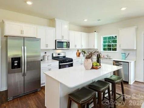 1924 Vanderlyn Street Monroe NC 28112