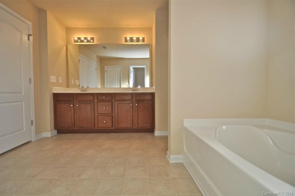 13625 Brandon Trail Drive Charlotte NC 28213