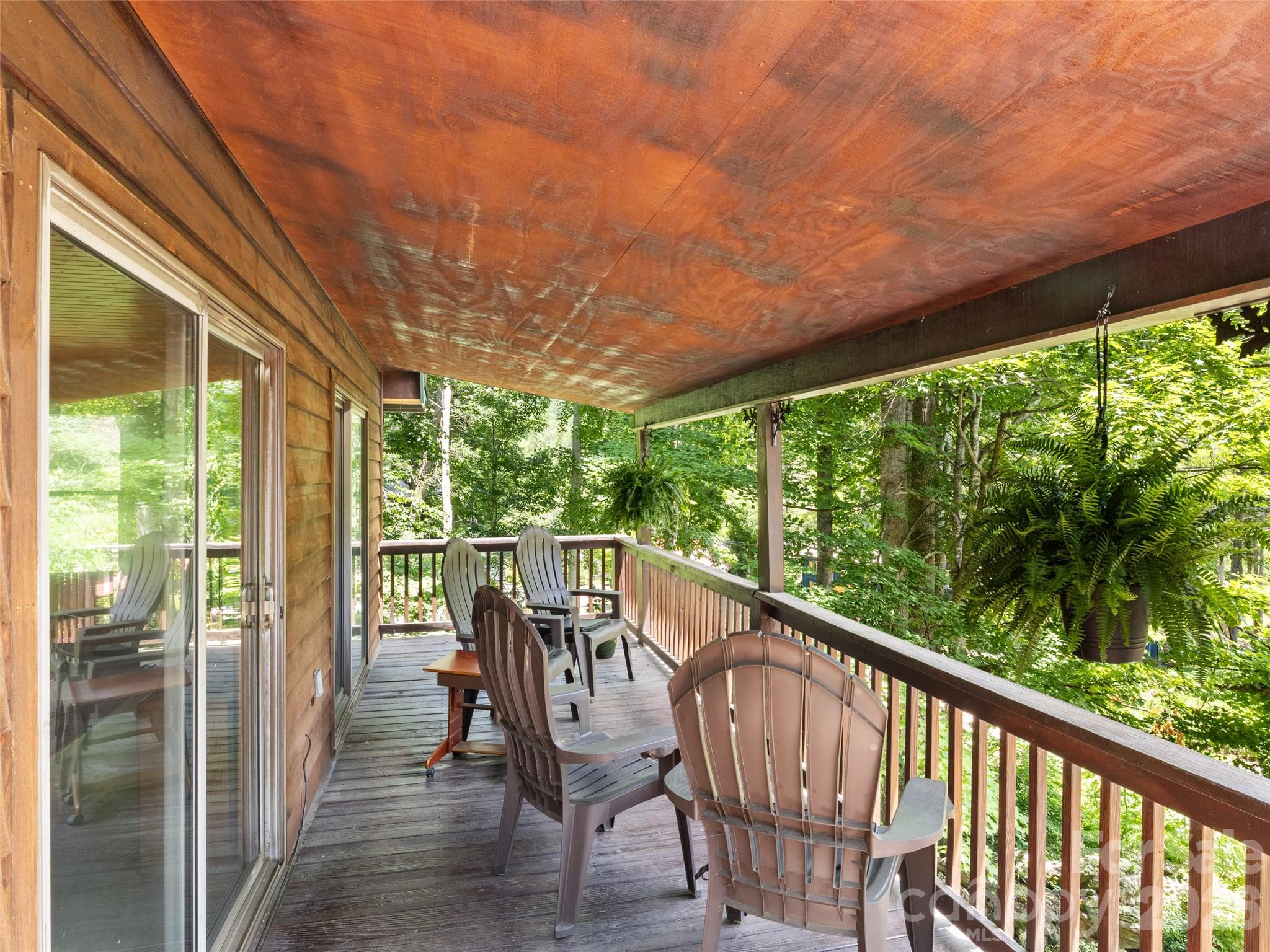 170 Mountain Farm Road Burnsville NC 28714