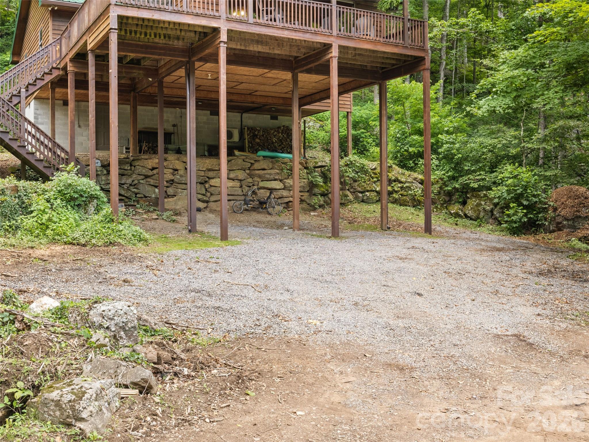 170 Mountain Farm Road Burnsville NC 28714