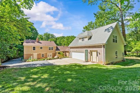 2700 Pencoyd Lane Charlotte NC 28210