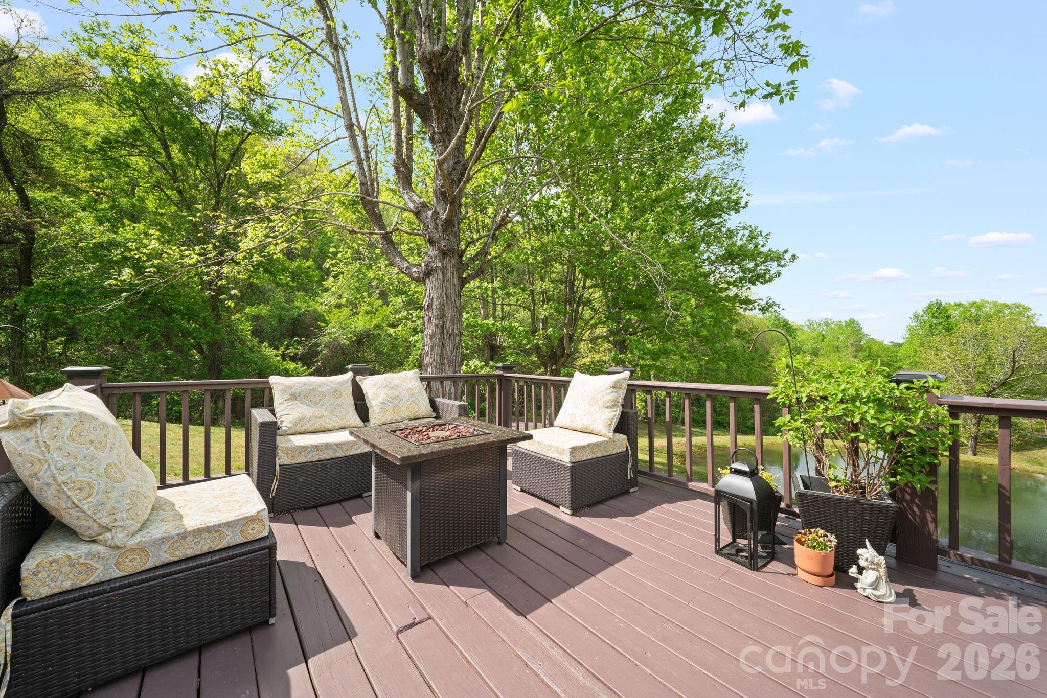25 View Ridge Parkway Leicester NC 28748