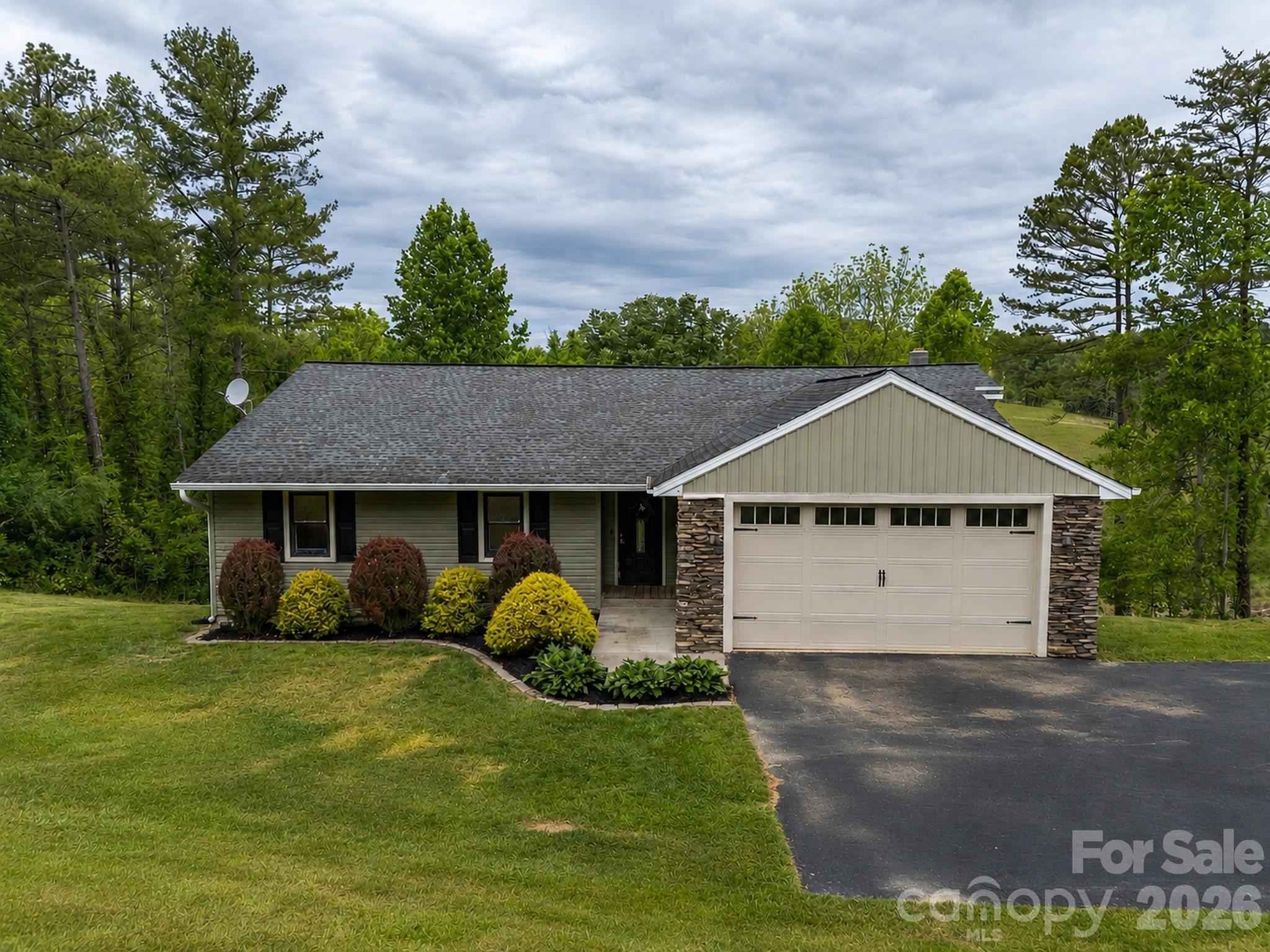 9 Squirrel Ridge Drive Weaverville NC 28787
