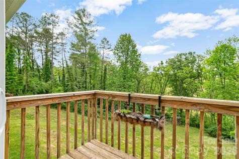 9 Squirrel Ridge Drive Weaverville NC 28787