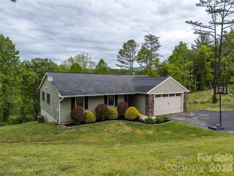 9 Squirrel Ridge Drive Weaverville NC 28787