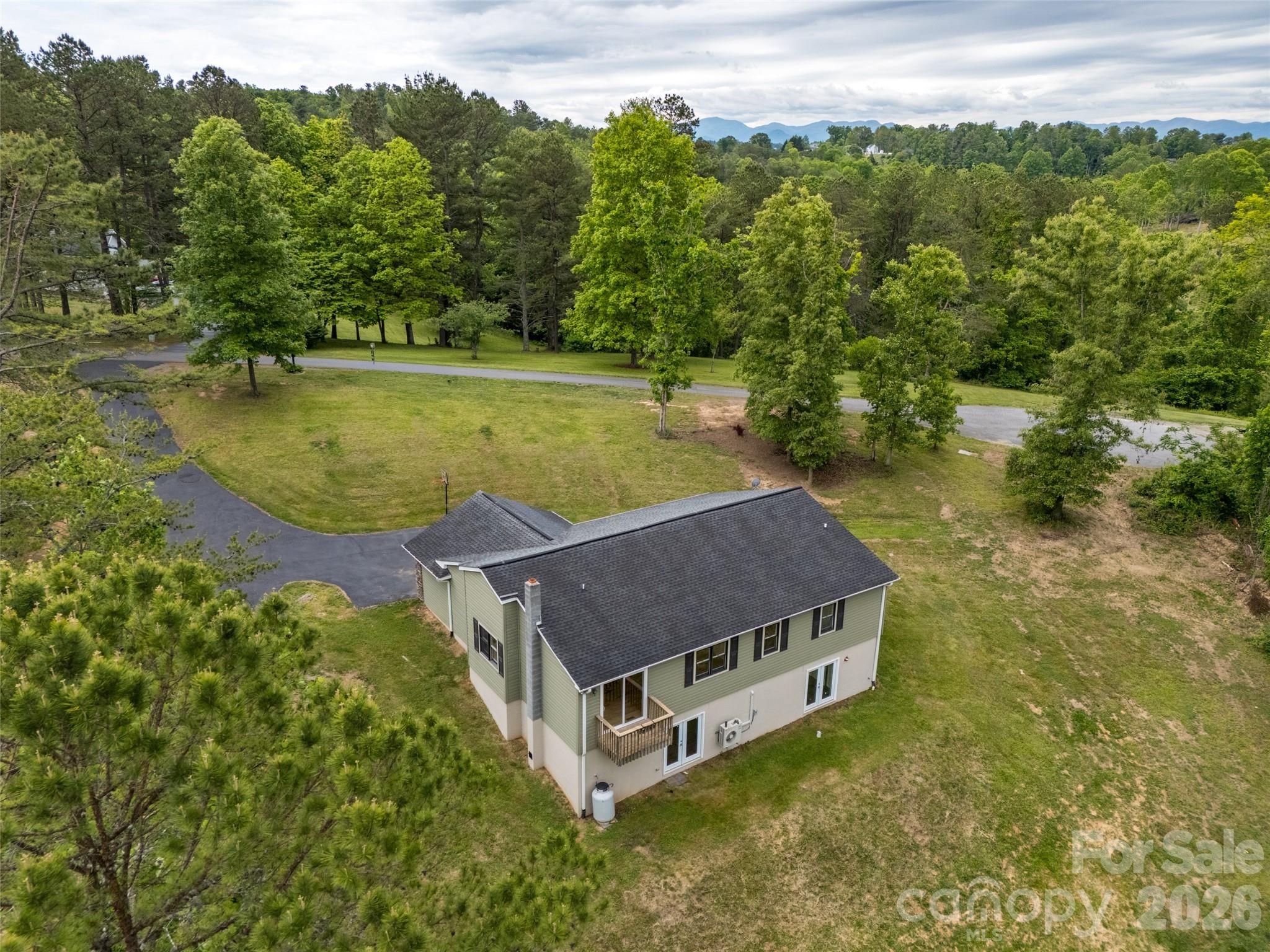 9 Squirrel Ridge Drive Weaverville NC 28787
