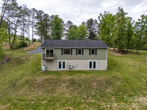 9 Squirrel Ridge Drive Weaverville NC 28787