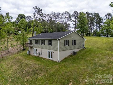9 Squirrel Ridge Drive Weaverville NC 28787