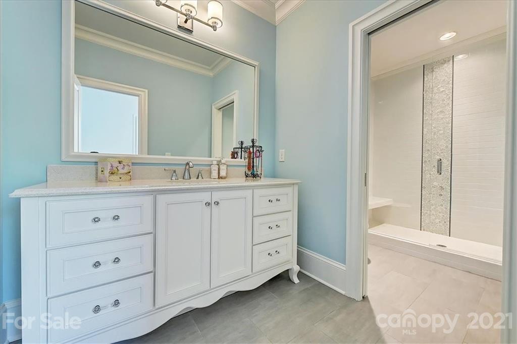 433 Mammoth Oaks Lane Charlotte NC 28270