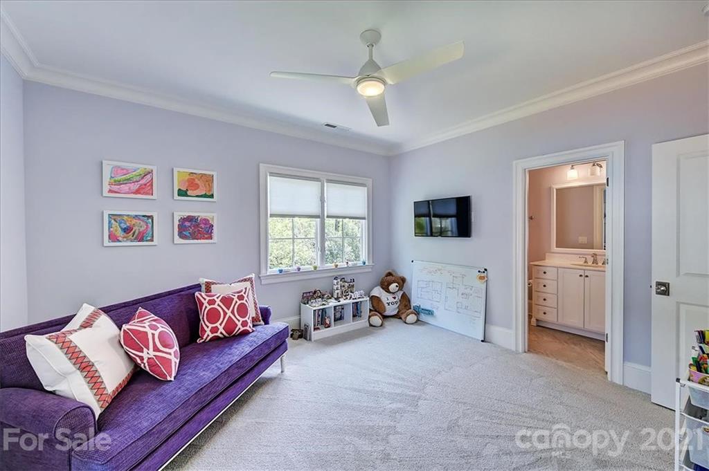 433 Mammoth Oaks Lane Charlotte NC 28270