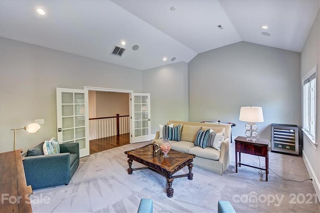 433 Mammoth Oaks Lane Charlotte NC 28270