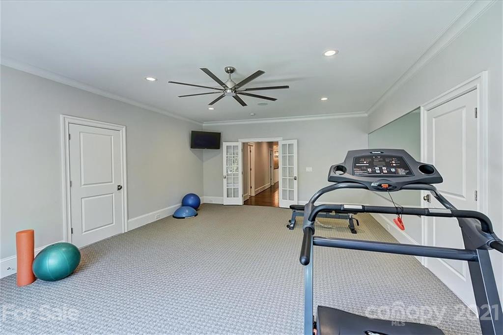 433 Mammoth Oaks Lane Charlotte NC 28270