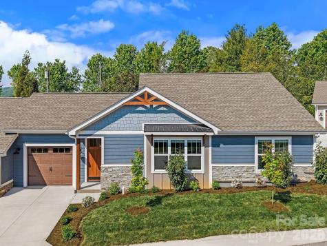 10 Heartleaf Circle Arden NC 28704