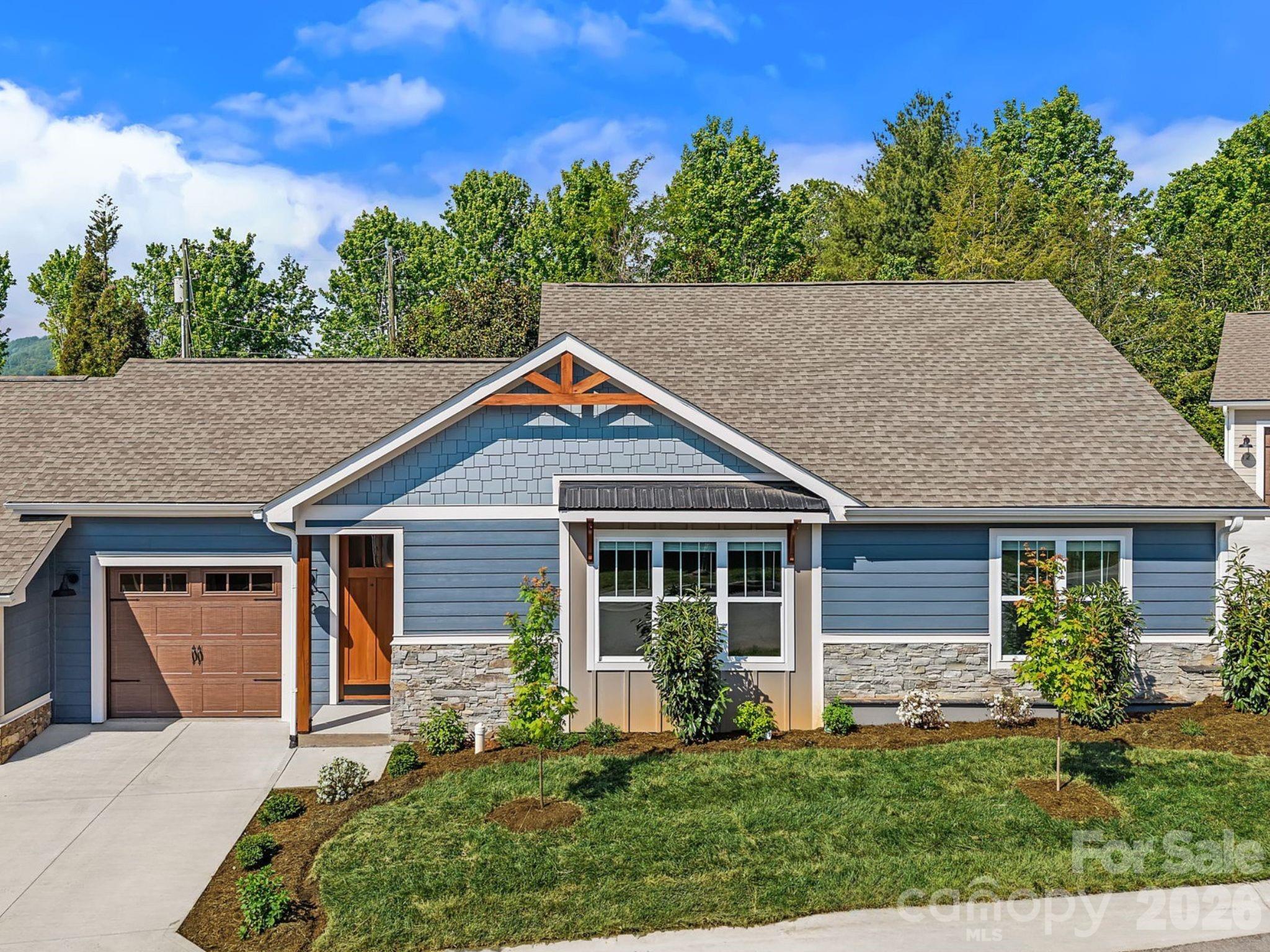 10 Heartleaf Circle Arden NC 28704