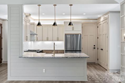 10 Heartleaf Circle Arden NC 28704