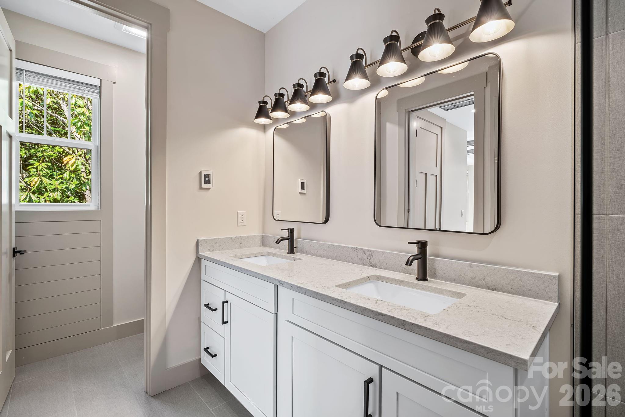 10 Heartleaf Circle Arden NC 28704