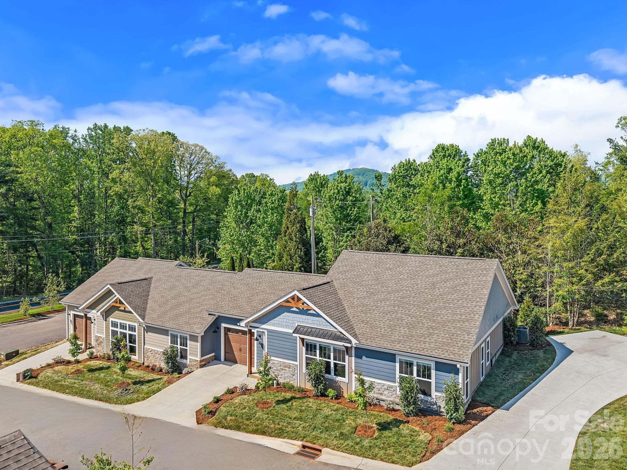 10 Heartleaf Circle Arden NC 28704