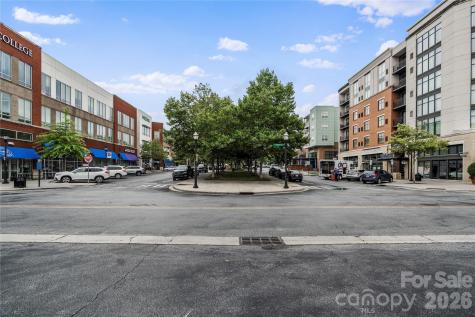 10 Heartleaf Circle Arden NC 28704