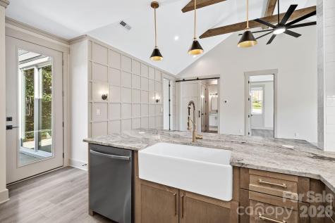 10 Heartleaf Circle Arden NC 28704