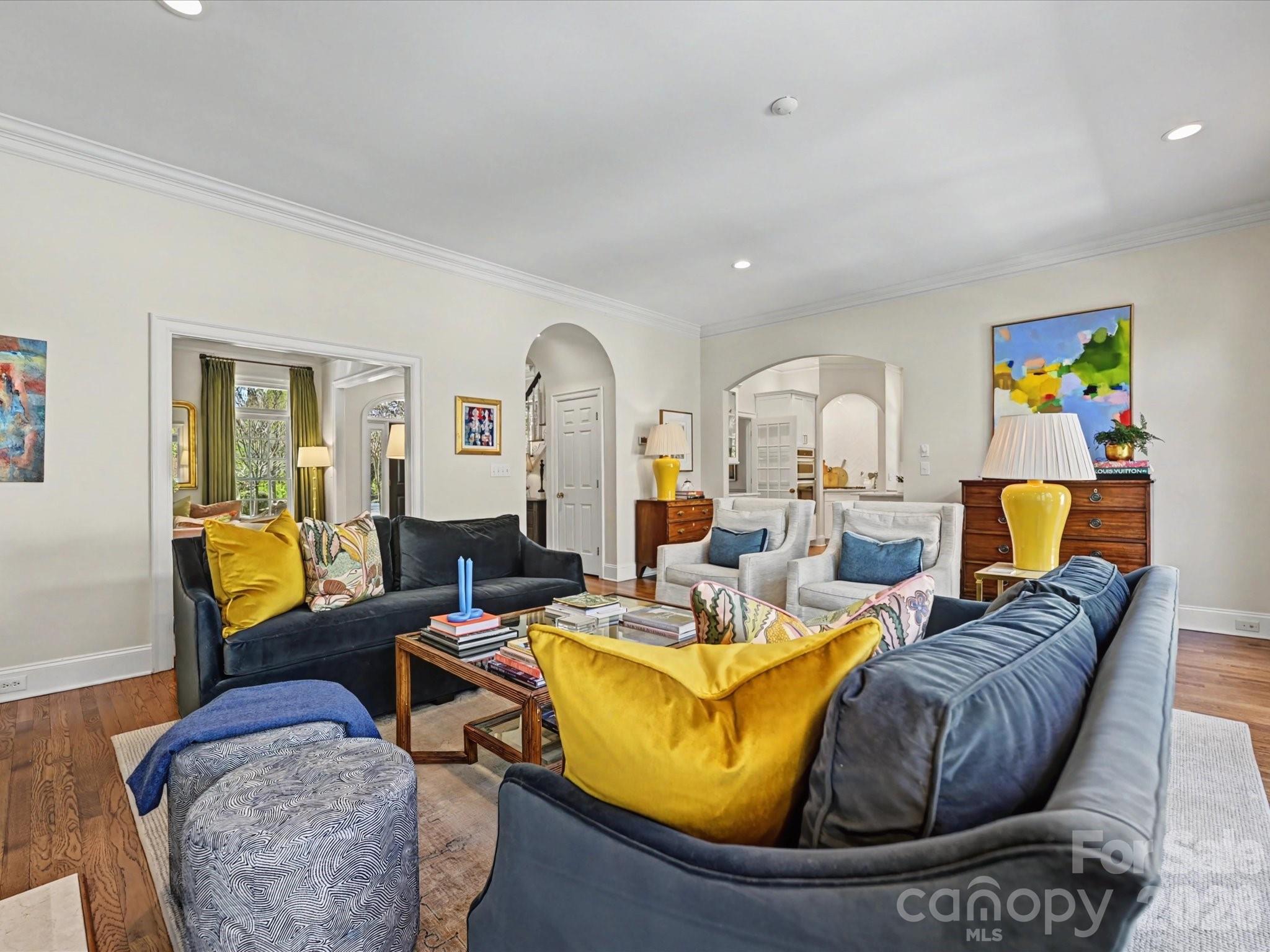 2121 Forest Drive Charlotte NC 28211