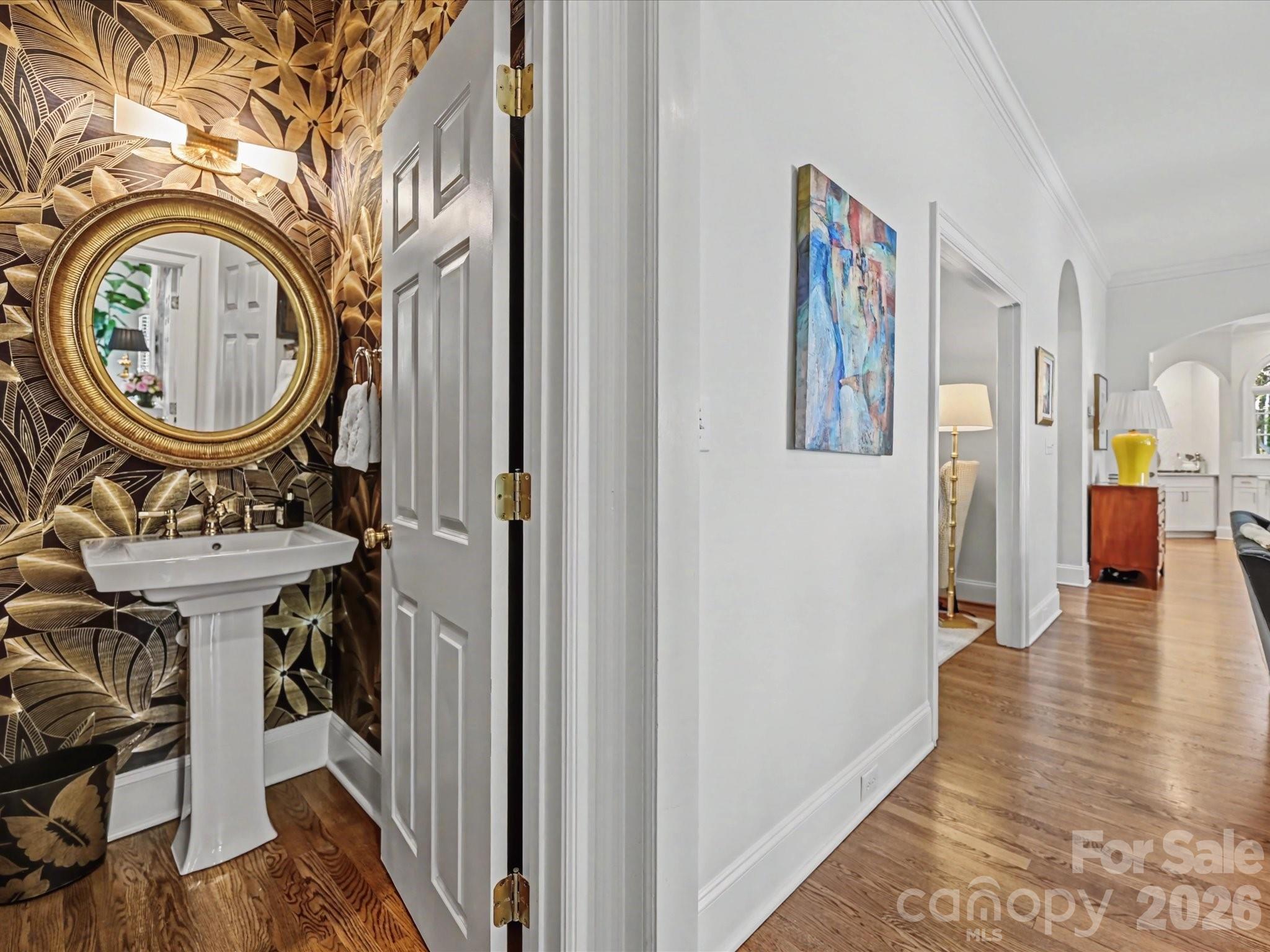 2121 Forest Drive Charlotte NC 28211