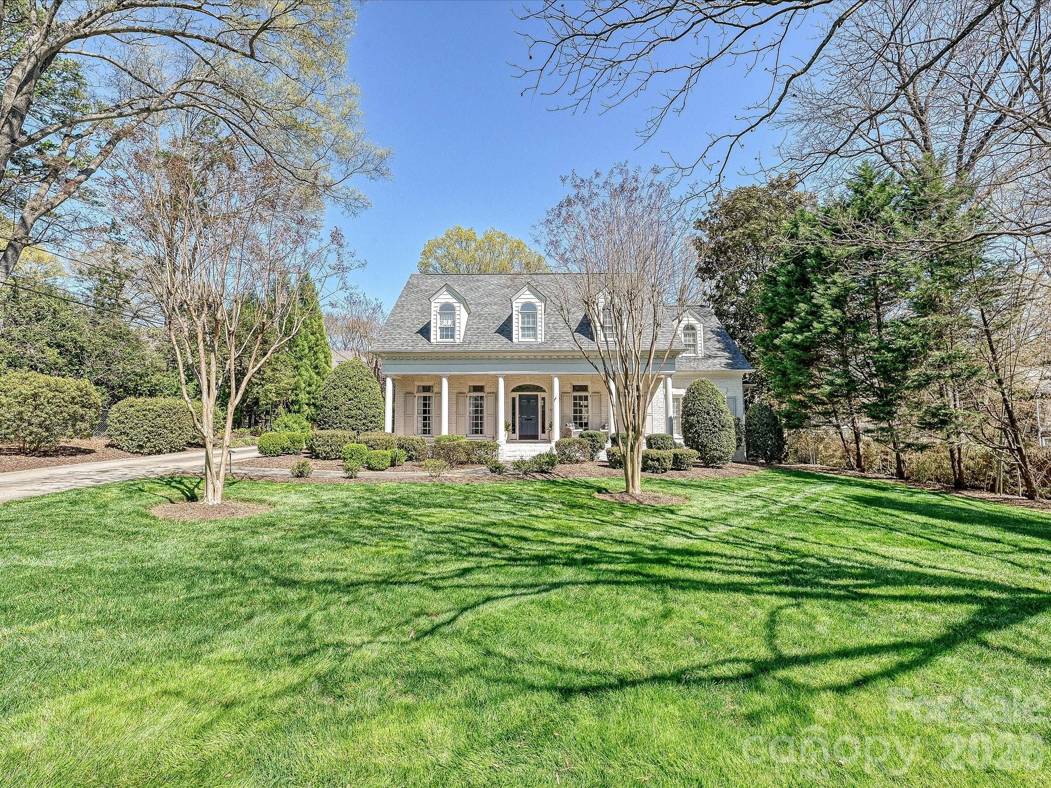 2121 Forest Drive Charlotte NC 28211