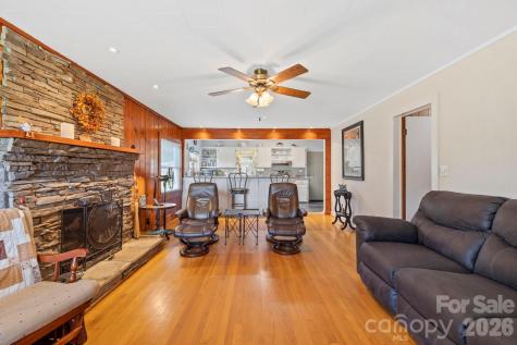 71 Laurel Mountain Road Brevard NC 28712