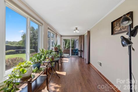 71 Laurel Mountain Road Brevard NC 28712