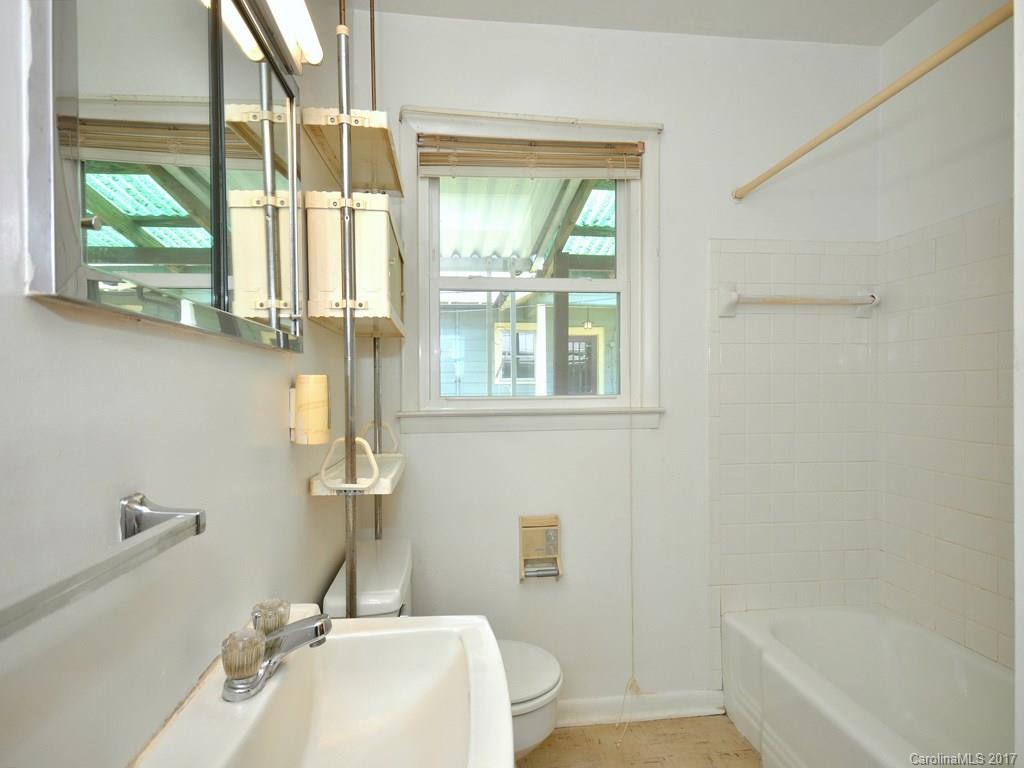 136 Dorchester Avenue Asheville NC 28806