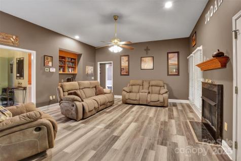 36014 Davis Drive Albemarle NC 28001