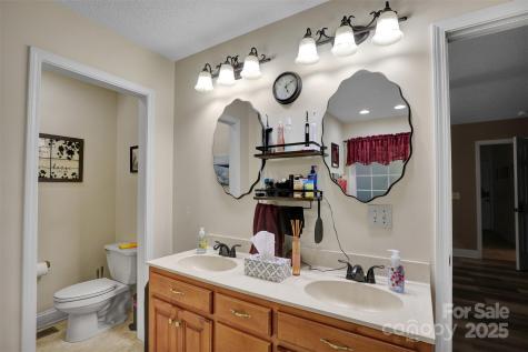 36014 Davis Drive Albemarle NC 28001