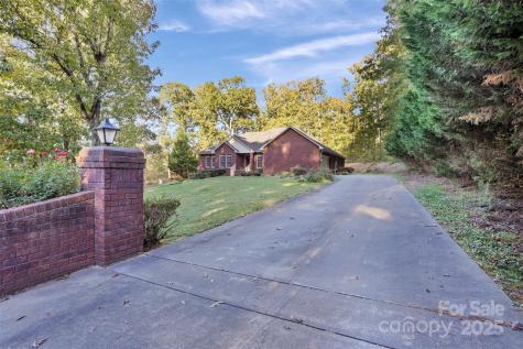 36014 Davis Drive Albemarle NC 28001