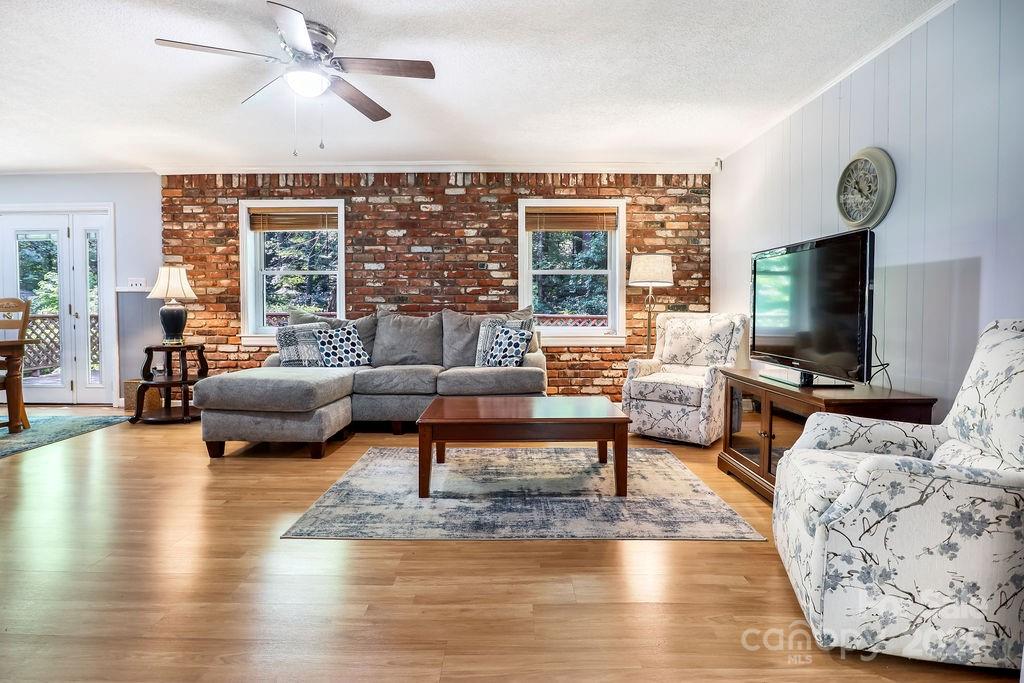 3 Stockwood Road Asheville NC 28803