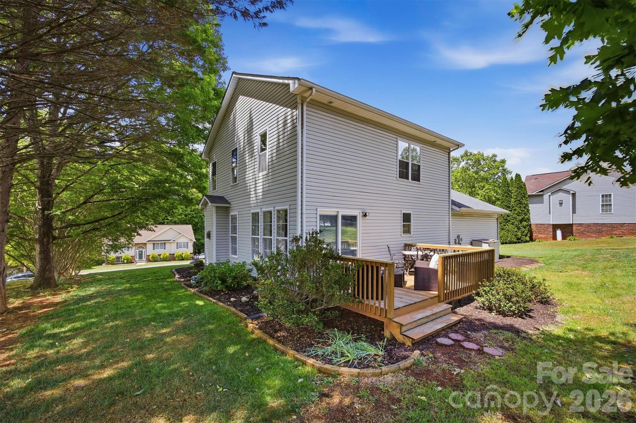 612 35th Street NE Conover NC 28613