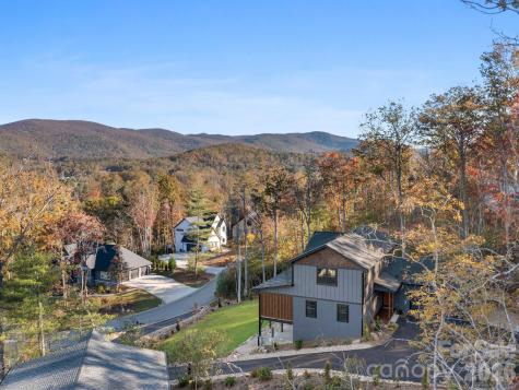 3 Erin Glen Court Fairview NC 28730