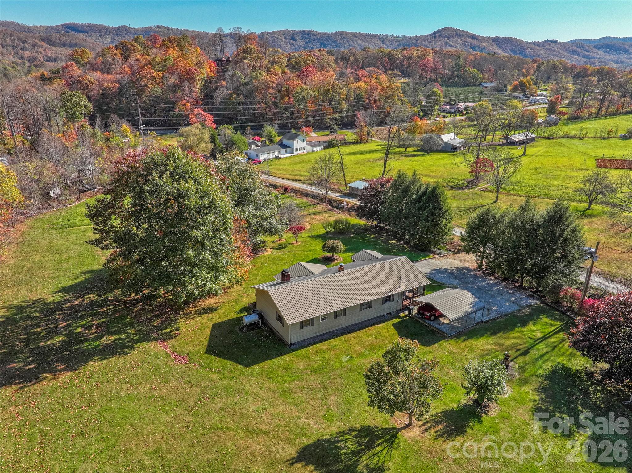 136 Roaring Spout Lane Burnsville NC 28714