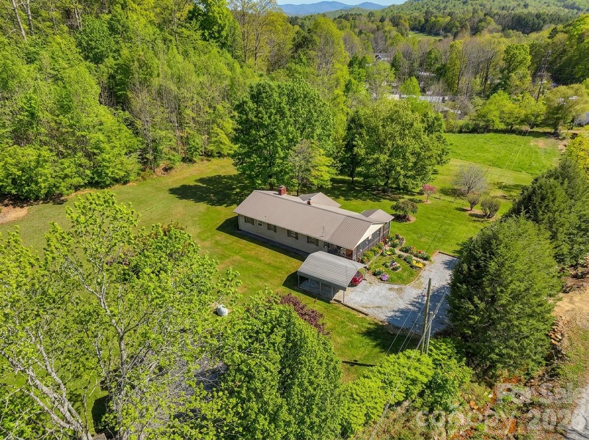 136 Roaring Spout Lane Burnsville NC 28714